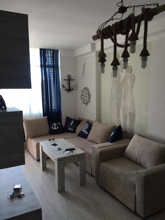 Stars Apartment Batoumi Extérieur photo