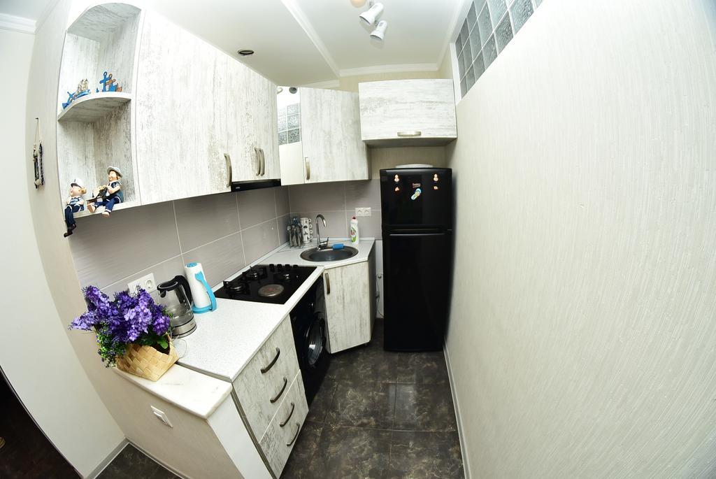 Stars Apartment Batoumi Extérieur photo
